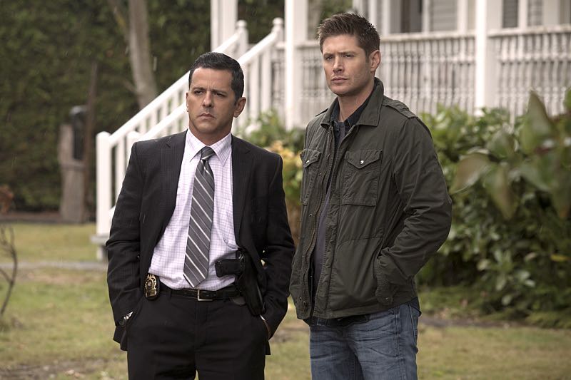 Supernatural -- "Thin Lizzie" -- Image SN1105b_0066 -- Pictured (L-R): Claude Knowlton as Detective Madsen and Jensen Ackles as Dean -- Photo: Katie Yu/The CW -- é 2015 The CW Network, LLC. All Rights Reserved.
