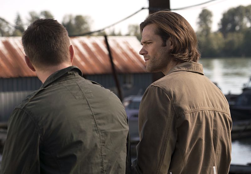 Supernatural -- "Thin Lizzie" -- Image SN1105a_0040 -- Pictured (L-R): Jensen Ackles as Dean and Jared Padalecki as Sam -- Photo: Katie Yu/The CW -- é 2015 The CW Network, LLC. All Rights Reserved.