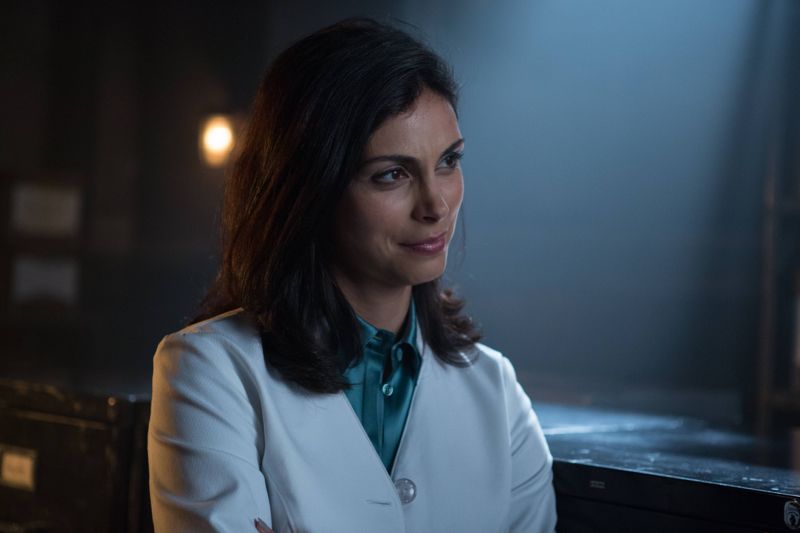 GOTHAM: L-R: Morena Baccarin in the “Rise of the Villains: By Fire” episode of GOTHAM airing Monday, Oct. 26 (8:00-9:00 PM ET/PT) on FOX. ©2015 Fox Broadcasting Co. Cr: Jessica Miglio/ FOX.