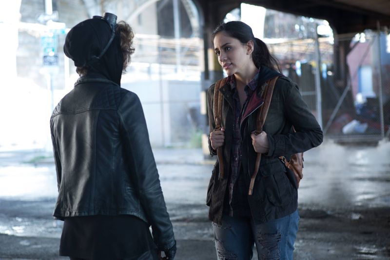 GOTHAM: L-R: Camren Bicondova and guest stat Bridget Pike (Firefly) in the “Rise of the Villains: By Fire” episode of GOTHAM airing Monday, Oct. 26 (8:00-9:00 PM ET/PT) on FOX. ©2015 Fox Broadcasting Co. Cr: Jessica Miglio/ FOX.