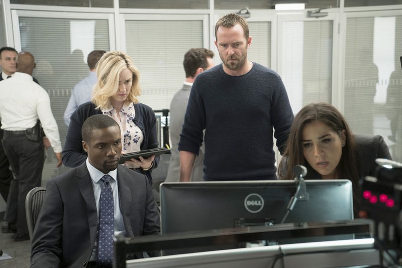 BLINDSPOT -- "Persecute Envoys" Episode 108 -- Pictured: (l-r) Rob Brown as Edgar Reed, Ashley Johnson as Patterson, Sullivan Stapleton as Kurt Weller, Audrey Esparza as Tasha Zapata -- (Photo by: Peter Kramer/NBC)