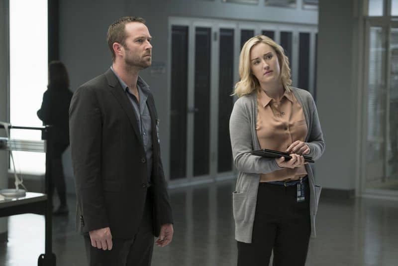 BLINDSPOT -- "Persecute Envoys" Episode 108 -- Pictured: (l-r) Sullivan Stapleton as Kurt Weller, Ashley Johnson as Patterson -- (Photo by: Peter Kramer/NBC)