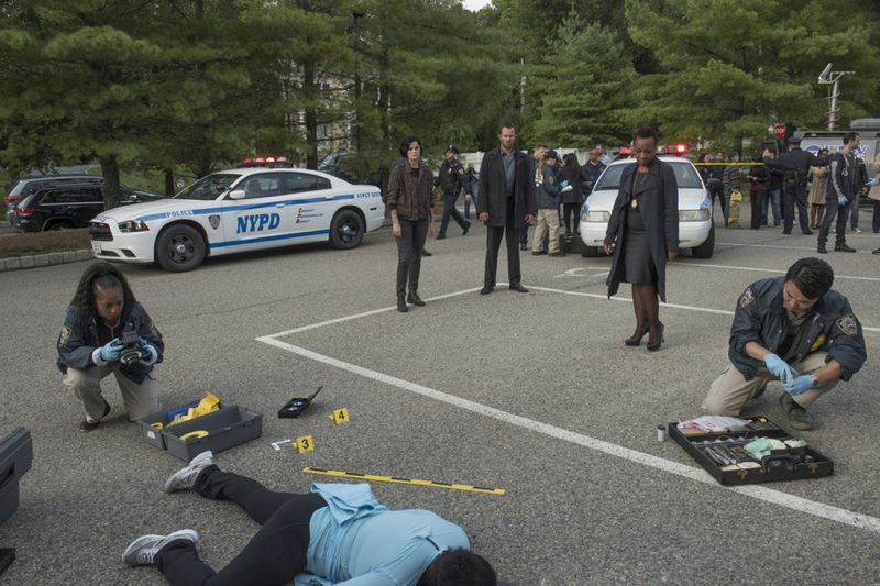 BLINDSPOT -- "Persecute Envoys" Episode 108 -- Pictured: (l-r) Jaimie Alexander as Jane Doe, Sullivan Stapleton as Kurt Weller, Marianne Jean-Baptiste as Bethany Mayfair -- (Photo by: Barbara Nitke/NBC)