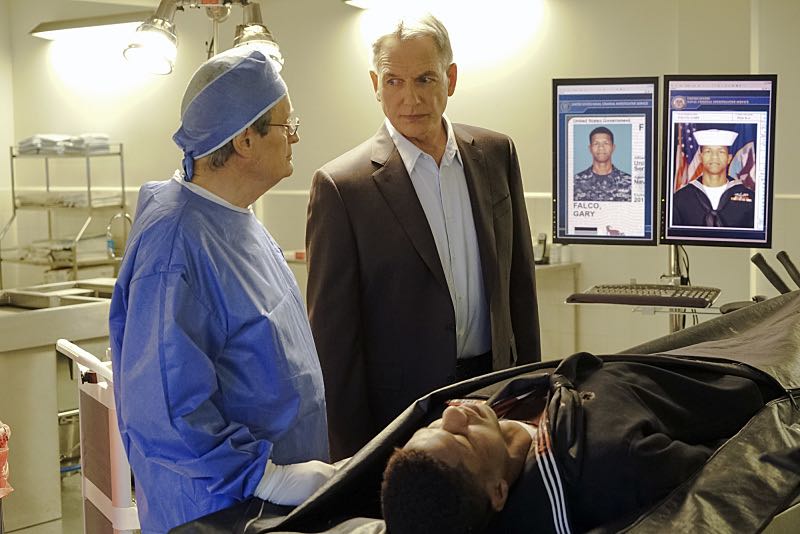 "Philly" -- When a missing MI6 Officer is linked to a murdered petty officer, Gibbs sends Quinn and Bishop to Philadelphia to work with MI6 Officer Clayton Reeves (Duane Henry). Also, Quinn painfully recounts the NCIS case that made her leave field work, on NCIS, Tuesday, Oct. 18 (8:00-9:00 PM, ET/PT), on the CBS Television Network. Agent Tony Francis. Pictured: David McCallum, Mark Harmon. Photo: Bill Inoshita/CBS é2016 CBS Broadcasting, Inc. All Rights Reserved