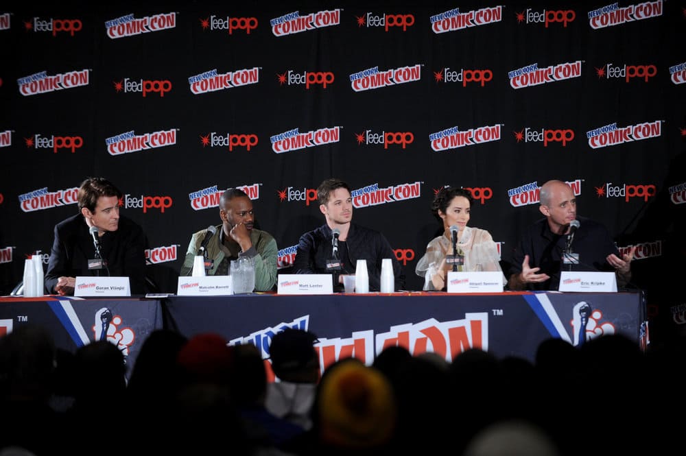 NEW YORK COMIC CON 2016 -- "Timeless" Panel -- Pictured: (l-r) Goran Visnjic, Malcolm Barrett, Matt Lanter, Abigail Spencer, Executive Producer Eric Kripke on Sunday, October 9, 2016 from the Javits Center in New York, NY -- (Photo by: Brad Barket/NBC)