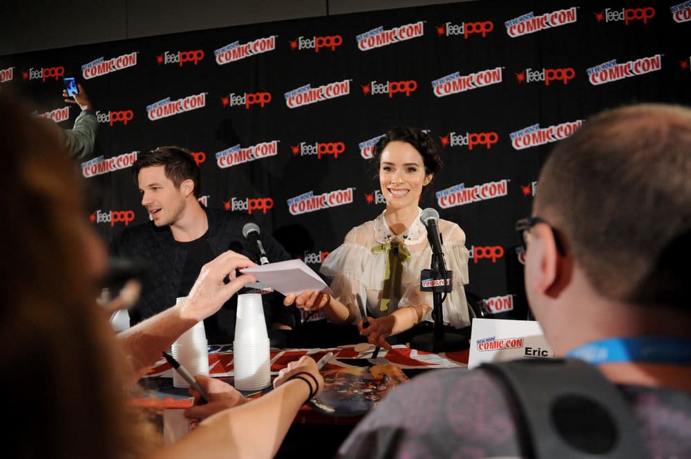 NEW YORK COMIC CON 2016 -- "Timeless" Panel -- Pictured: (l-r) Matt Lanter, Abigail Spencer on Sunday, October 9, 2016 from the Javits Center in New York, NY -- (Photo by: Brad Barket/NBC)