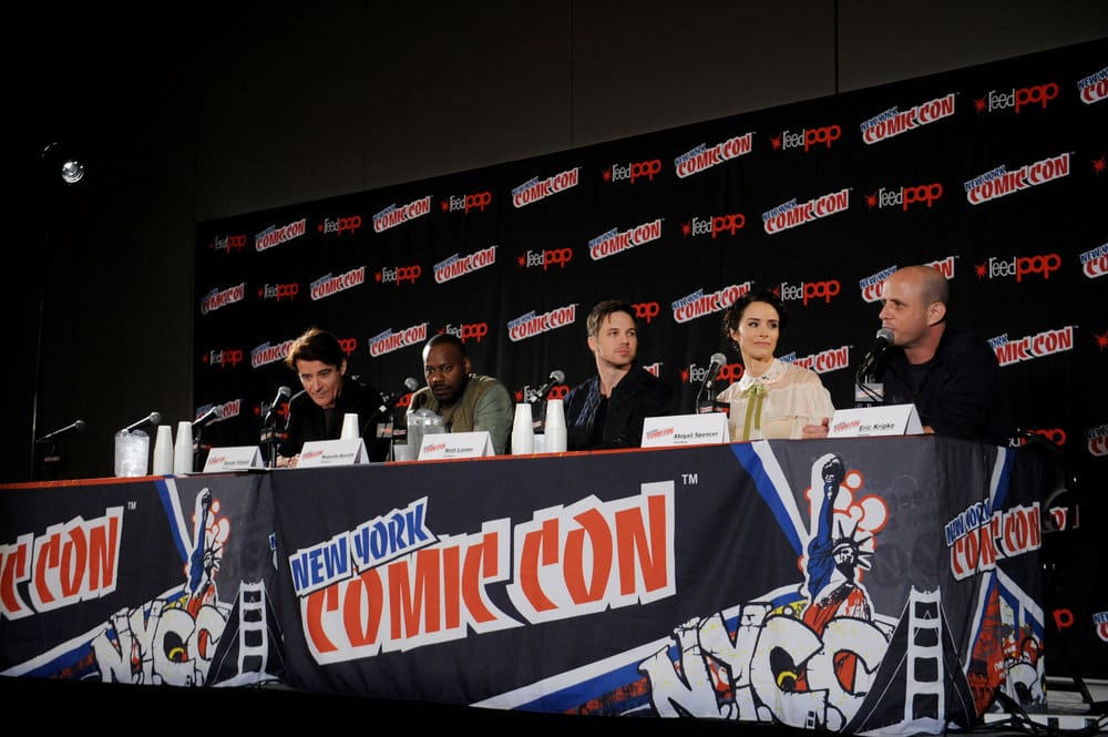 NEW YORK COMIC CON 2016 -- "Timeless" Panel -- Pictured: (l-r) Goran Visnjic, Malcolm Barrett, Matt Lanter, Abigail Spencer, Executive Producer Eric Kripke on Sunday, October 9, 2016 from the Javits Center in New York, NY -- (Photo by: Brad Barket/NBC)