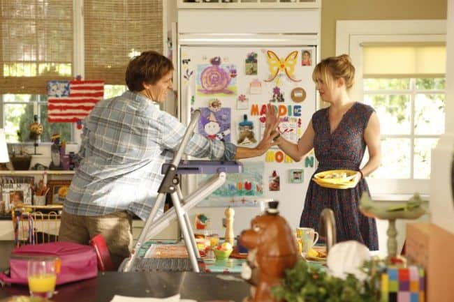 Ben And Kate Season 1 Episode 1 Pilot