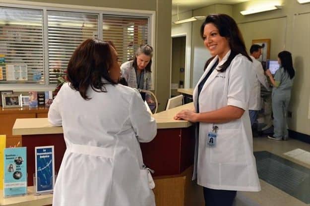 CHANDRA WILSON, SARA RAMIREZ GREY'S ANATOMY - "Idle Hands" CHANDRA WILSON, SARA RAMIREZ GREY'S ANATOMY - "Idle Hands"