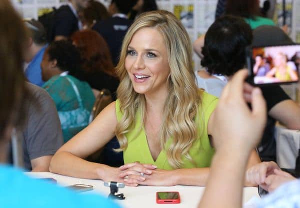 Julie Benz Comic Con Defiance