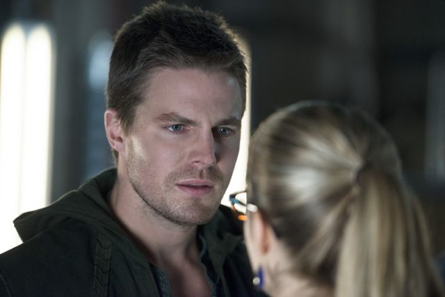 Arrow Saison 2 épisode 9 ARROW Season 2 Episode 9 Three Ghosts Photos | SEAT42F