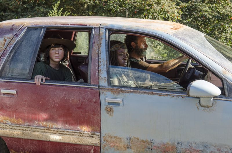 The Walking Dead Recap 5x11 The Distance