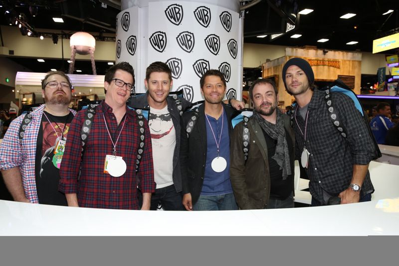 Proudly wearing SUPERNATURAL official Comic-Con 2015 bag/backpacks from Warner Bros. Entertainment and Comic-Con: (L-R) Co-Executive Producer Andrew Dabb, Executive Producer Jeremy Carver, Jensen Ackles (Dean Winchester), Misha Collins (Castiel), Mark A. Sheppard (Crowley) and Jared Padalecki (Sam Winchester). #WBSDCC (©2015 WBEI. All rights reserved.)