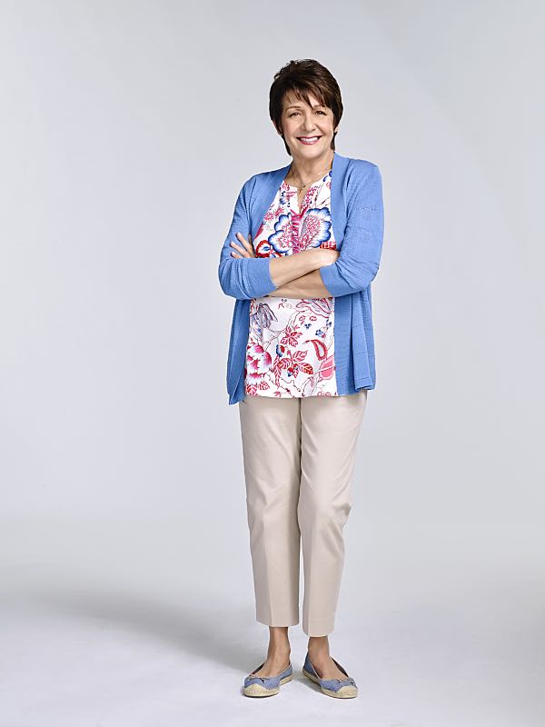 Jane The Virgin -- Image Number: JAV2_Alba_2296_.jpg -- Pictured: Ivonne Coll as Alba -- Photo: Nino Muñoz/The CW -- é 2015 The CW Network, LLC. All rights reserved.
