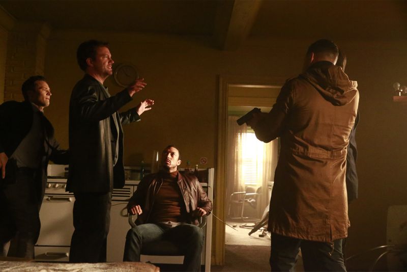CASTLE - "Cool Boys" - Detective Slaughter (guest star Adam Baldwin) returns to enlist Castle's help in solving a high-stakes robbery case. But when a body is found linked to the crime, Slaughter becomes the number one suspect in the heist turned murder, while Castle has to determine whether he's guilty or help to prove he's innocent. "Cool Boys" will air on MONDAY, NOVEMBER 9 (10:01-11:00 p.m. ET/PT) on the ABC Television Network. (ABC/Mitch Haaseth) SEAMUS DEVER, ADAM BALDWIN, WADE ALLAIN-MARCUS, JON HUERTAS