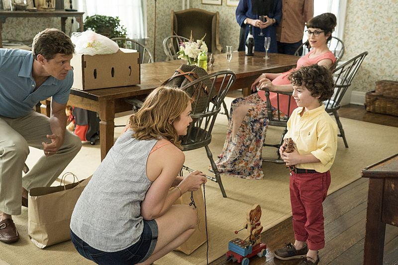 Ruth WIlson as Alison in The Affair (season 2, episode 5). - Photo: Mark Schafer/SHOWTIME - Photo ID: TheAffair_205_4264