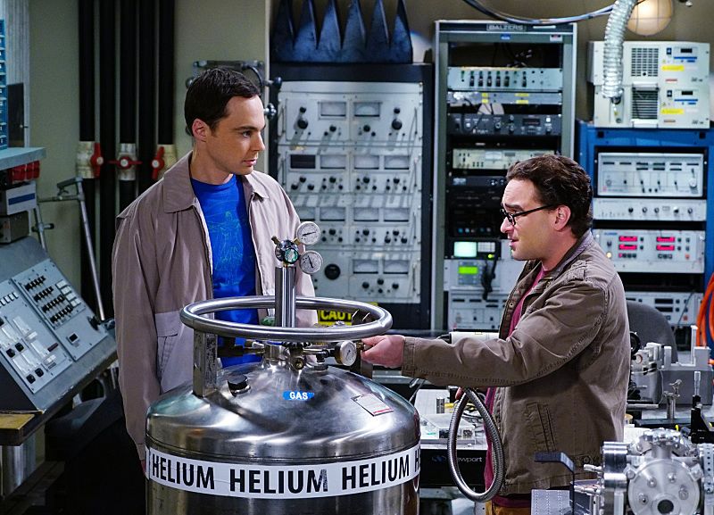 "The Helium Insufficiency" -- In the midst of a nation-wide helium shortage, Sheldon (Jim Parsons, left) and Leonard (Johnny Galecki, right) take desperate measures to get the supplies they need, on THE BIG BANG THEORY, Monday, Oct. 26 (8:00-8:30 PM, ET/PT), on the CBS Television Network. Photo: Monty Brinton/CBS é2015 CBS Broadcasting, Inc. All Rights Reserved