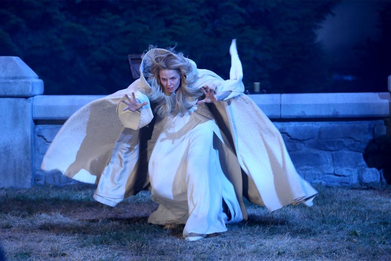 ONCE UPON A TIME - "Dreamcatcher" - In Camelot, as Mary Margaret and David attempt to retrieve the Dark One dagger, Emma uses a dreamcatcher to look into the past to see how Merlin was transformed into a tree. Together, Emma and Regina figure out the critical ingredient they must acquire to free Merlin, but it's a race against Arthur, who does not want Merlin released. Meanwhile, with encouragement from his moms, Henry musters up the courage to ask Violet on a date. Back in Storybrooke, the heroes break into Emma's house hoping to locate Gold, but what they find will give them a glimpse of Emma's end game. Far from prying eyes, Merida sets about the mission Emma has tasked her with and begins molding Gold into the hero they need to draw Excalibur, on "Once Upon a Time," SUNDAY, OCTOBER 25 (8:00-9:00 p.m., ET) on the ABC Television Network. (ABC/Jack Rowand) JENNIFER MORRISON