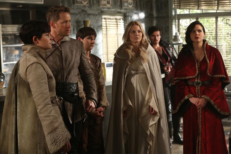 ONCE UPON A TIME - "Dreamcatcher" - In Camelot, as Mary Margaret and David attempt to retrieve the Dark One dagger, Emma uses a dreamcatcher to look into the past to see how Merlin was transformed into a tree. Together, Emma and Regina figure out the critical ingredient they must acquire to free Merlin, but it's a race against Arthur, who does not want Merlin released. Meanwhile, with encouragement from his moms, Henry musters up the courage to ask Violet on a date. Back in Storybrooke, the heroes break into Emma's house hoping to locate Gold, but what they find will give them a glimpse of Emma's end game. Far from prying eyes, Merida sets about the mission Emma has tasked her with and begins molding Gold into the hero they need to draw Excalibur, on "Once Upon a Time," SUNDAY, OCTOBER 25 (8:00-9:00 p.m., ET) on the ABC Television Network. (ABC/Jack Rowand) GINNIFER GOODWIN, JOSH DALLAS, JARED GILMORE, JENNIFER MORRISON, COLIN O'DONOGHUE, LANA PARRILLA