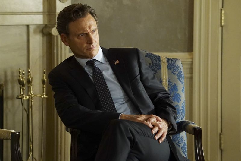 SCANDAL - "You Got Served" - Olivia knows she can't handle this latest storm on her own and calls for help from an unexpected source. Meanwhile, Mellie and Cyrus continue to pull strings from the sidelines and Jake is still occupied by a ghost from his past, on "Scandal," THURSDAY, OCTOBER 22 (9:00-10:00 p.m., ET) on the ABC Television Network. (ABC/Byron Cohen) TONY GOLDWYN