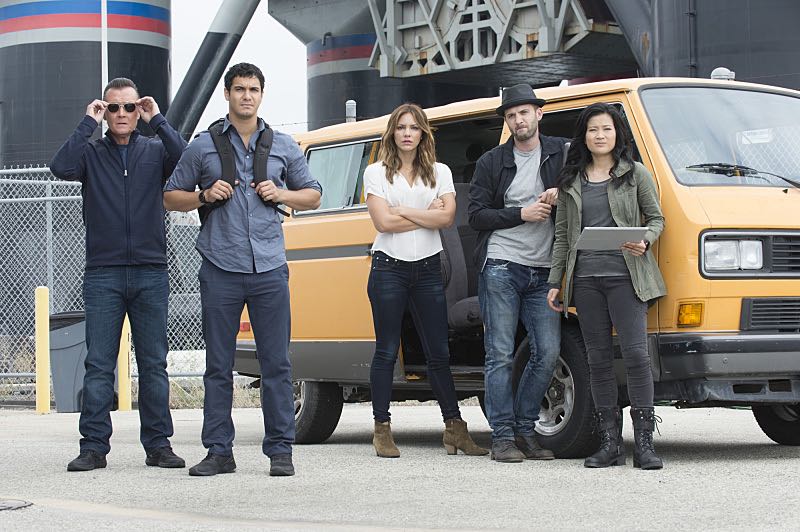"Super Fun Guys" -- Team Scorpion goes undercover on the "Super Fun Guy" movie set in Kazakstan in order to disable a soviet era nuclear missile being sold by terrorists, on SCORPION, Monday, Oct. 19 (9:00-9:59 PM, ET/PT) on the CBS Television Network. Pictured: Robert Patrick as Agent Cabe Gallo, Elyes Gabel as Walter O'Brien, Katharine McPhee as Paige DIneen, Eddie Kaye Thomas as Toby Curtis, Jadyn Wong as Happy Quinn. Photo: Neil Jacobs/CBS é2015 CBS Broadcasting, Inc. All Rights Reserved