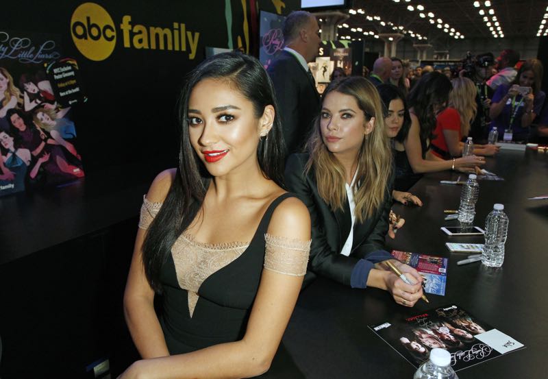 PRETTY LITTLE LIARS - Lucy Hale, Shay Mitchell, Ashley Benson, Troian Bellisario and Sasha Pieterse as well as Executive producers Marlene King, Oliver Goldstick and Joseph Dougherty assemble at Comic-Con New York to preview the new mystery facing the girls when "Pretty Little Liars" returns in January 2016. (ABC Family/Lou Rocco) SHAY MITCHELL