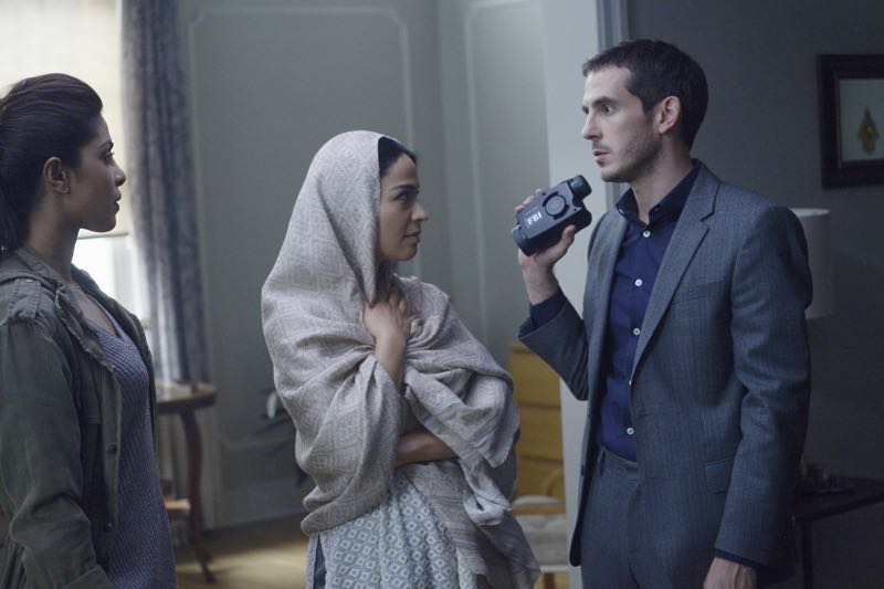 QUANTICO - "Go" (ABC/Phillipe Bosse) PRIYANKA CHOPRA, YASMINE AL MASSRI, TATE ELLINGTON
