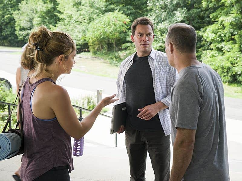 Ruth WIlson as Alison and Dominic West as Noah in The Affair (season 2, episode 6). - Photo: Mark Schafer/SHOWTIME - Photo ID: TheAffair_206_5406