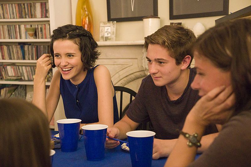 Julia Goldani Telles as Whitney and Jake Richard Siciliano as Martin in The Affair (season 2, episode 6). - Photo: Mark Schafer/SHOWTIME - Photo ID: TheAffair_206_2124