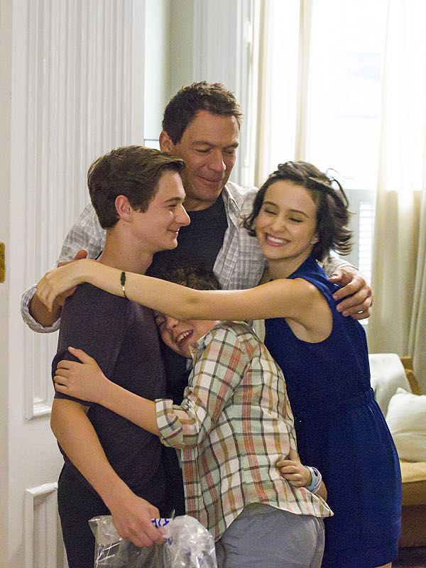 Jake Richard Siciliano as Martin, Jadon Sand as Trevor, Dominic West as Noah and Julia Goldani Telles as Whitney in The Affair (season 2, episode 6). - Photo: Mark Schafer/SHOWTIME - Photo ID: TheAffair_206_1097
