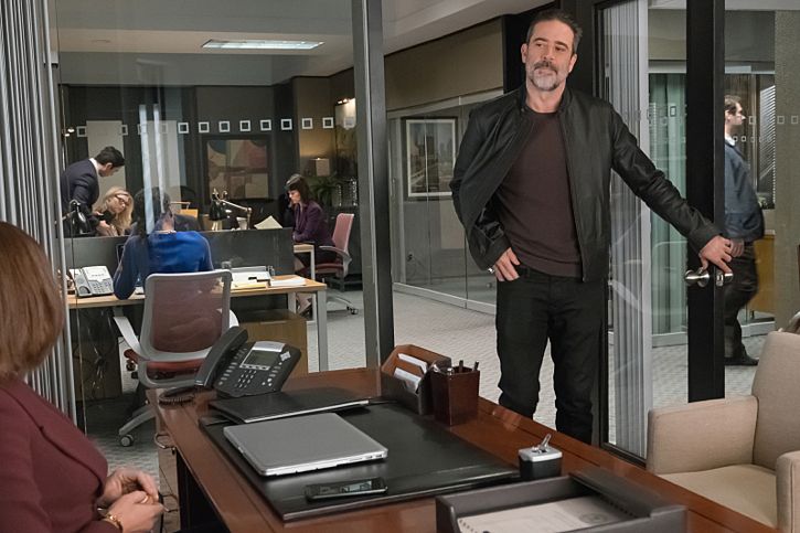 "Targets" -- Alicia joins a secret panel of attorneys advising the U.S. government on a controversial case. Also, Eli hires Elsbeth Tascioni (Carrie Preston) to uncover why the FBI is targeting Peter, on THE GOOD WIFE, Sunday, Feb. 21 (9:00-10:00 PM, ET/PT) on the CBS Television Network. Jeffrey Dean Morgan as Jason Crouse Photo: Jeff Neumann/CBS é2015 CBS Broadcasting, Inc. All Rights Reserved