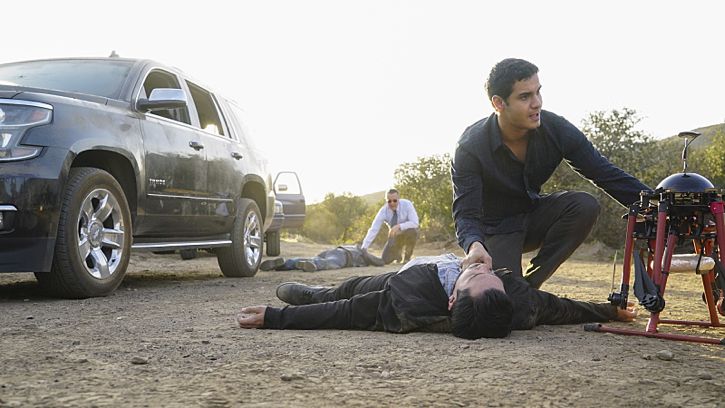 "Adaptation" -- While Team Scorpion works to stop an influx of drugs being smuggled into the country via drones, Walter gives Happy and Toby an ultimatum on their new relationship, on SCORPION, Monday, Feb. 22 (9:00-9:59 PM, ET/PT) on the CBS Television Network. Pictured: Elyes Gabel as Walter O'Brien, Robert Patrick as Agent Cabe Gallo. Photo: Monty Brinton/CBS é2016 CBS Broadcasting, Inc. All Rights Reserved
