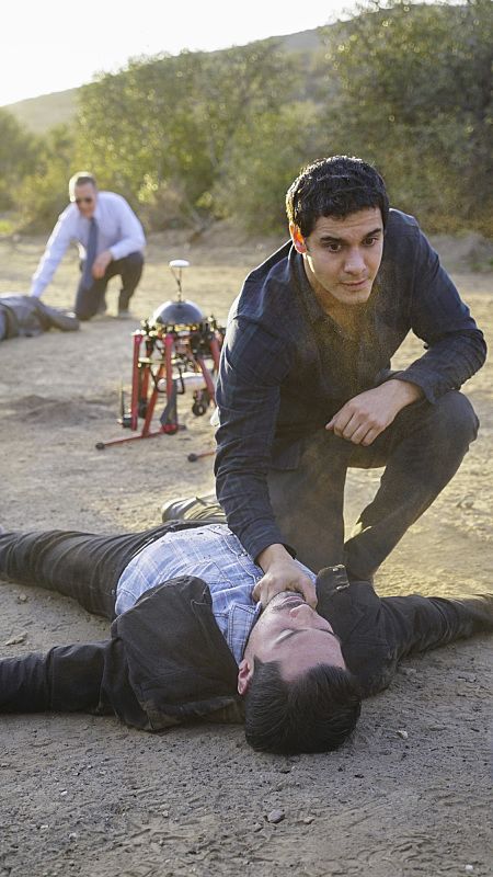 "Adaptation" -- While Team Scorpion works to stop an influx of drugs being smuggled into the country via drones, Walter gives Happy and Toby an ultimatum on their new relationship, on SCORPION, Monday, Feb. 22 (9:00-9:59 PM, ET/PT) on the CBS Television Network. Pictured: Elyes Gabel as Walter O'Brien, Robert Patrick as Agent Cabe Gallo. Photo: Monty Brinton/CBS é2016 CBS Broadcasting, Inc. All Rights Reserved
