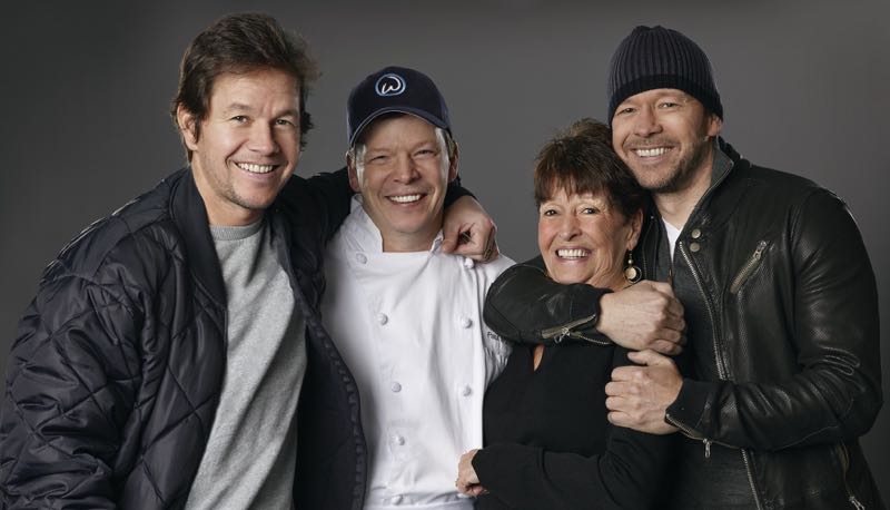 WAHLBURGERS Mark Donnie A&E