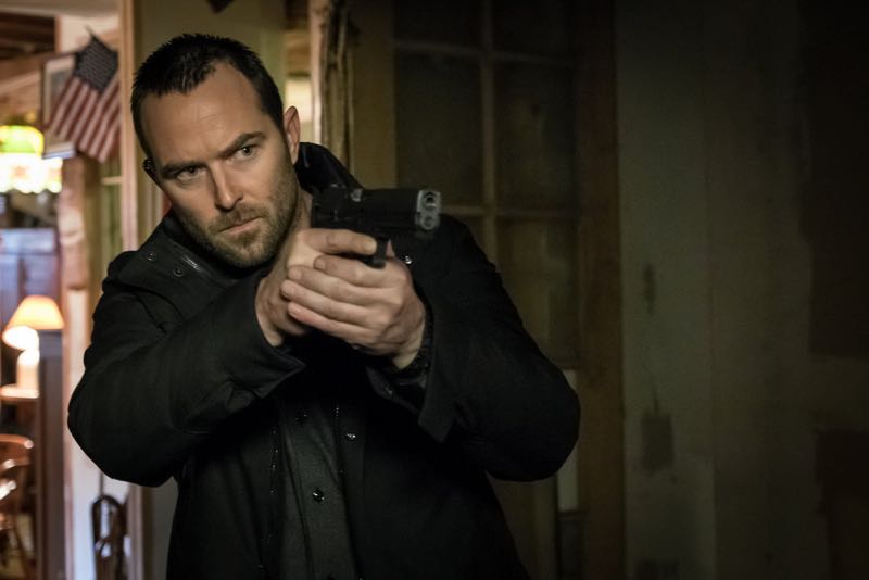 BLINDSPOT -- "Mans Telepathic Loyal Lookouts" Episode 117 -- Pictured: Sullivan Stapleton as Kurt Weller -- (Photo by: Jeff Neumann/NBC)