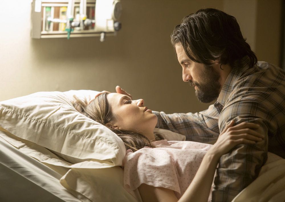 THIS IS US -- Pilot -- Pictured: (l-r) Mandy Moore as Rebecca, Milo Ventimiglia as Jack -- (Photo by: Ron Batzdorff/NBC)