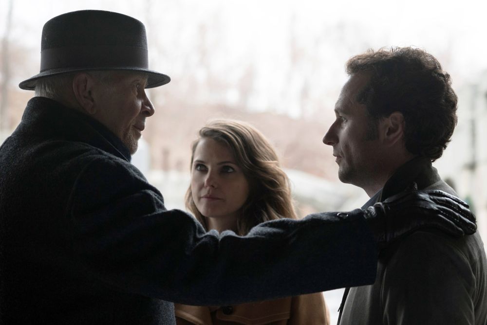 THE AMERICANS -- "Persona Non Grata" Episode 413 (Airs, Wednesday, June 8, 10:00 pm/ep) -- Pictured: (l-r) Frank Langella as Gabriel, Keri Russell as Elizabeth Jennings, Matthew Rhys as Philip Jennings . CR: Ali Goldstein/FX THE AMERICANS -- "Persona Non Grata" Episode 413 (Airs, Wednesday, June 8, 10:00 pm/ep) -- Pictured: (l-r) Frank Langella as Gabriel, Keri Russell as Elizabeth Jennings, Matthew Rhys as Philip Jennings . CR: Ali Goldstein/FX