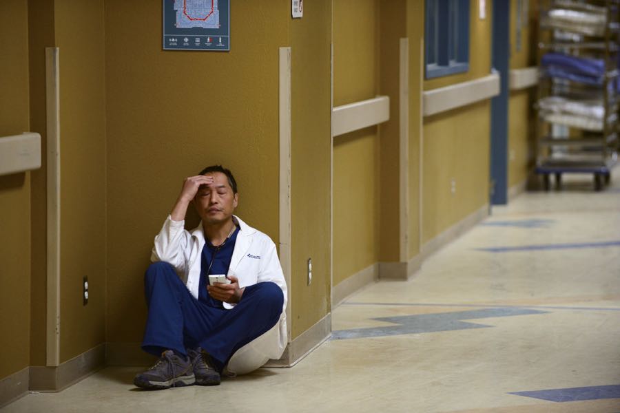 THE NIGHT SHIFT -- "Unexpected" Episode 309 -- Pictured: Ken Leung as Dr. Topher Zia -- (Photo by: Ursula Coyote/NBC)