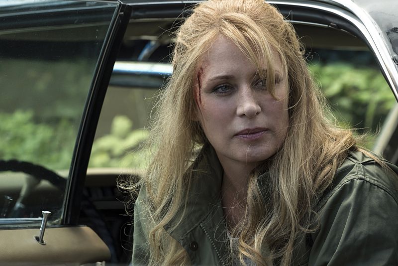 Supernatural -- "Keep Calm and Carry On" -- SN1201a_0035.jpg -- Pictured: Samantha Smith as Mary Winchester -- Photo: Katie Yu/The CW -- é 2016 The CW Network, LLC. All Rights Reserved