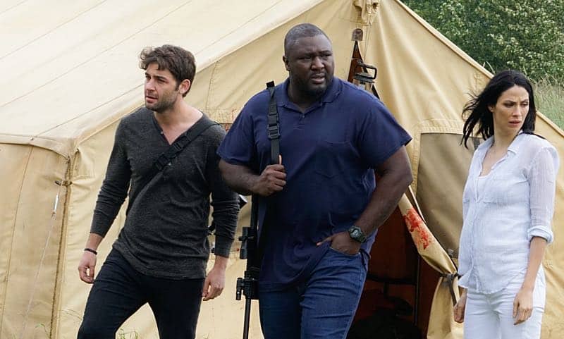 "Sins of the Father" -- Jackson faces the most difficult decision of his life. Also, Mitch reluctantly enlists help from his father, Max Morgan (Robin Thomas), to investigate the origin of the final set of triple helix animal bones, on ZOO, Tuesday, August 16 (9:00-10:00 PM, ET/PT), on the CBS Television Network. Pictured (L-R) James Wolk as Jackson Oz , Nonso Anozie as Abraham Kenyatta and Joanne Kelly as Allison Shaw Photo: Shane Harvey /CBSé2016 CBS Broadcasting, Inc. All Rights Reserved
