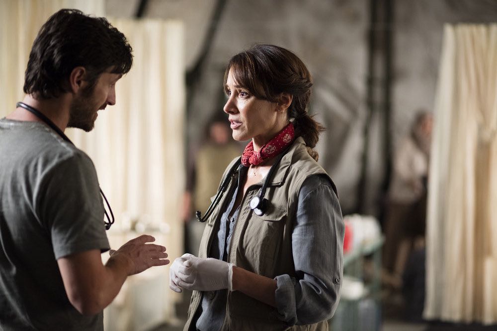 THE NIGHT SHIFT-- "Emergent" Episode 312 -- Pictured: (l-r) Eoin Macken as T.C. Callahan, Jennifer Beals as Syd Jennings -- (Photo by: Cathy Kanavy/NBC)