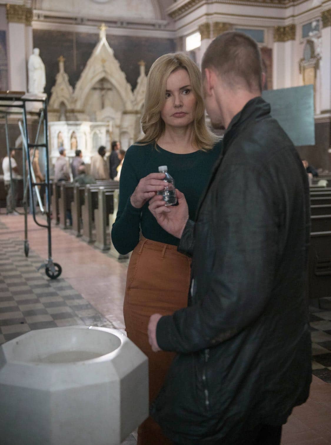 THE EXORCIST: L-R: Geena Davis and Ben Daniels in the "Lupus in Fabula" episode of THE EXORCIST airing Friday, Sept. 30 (9:00-10:00 PM ET/PT) on FOX. ©2016 Fox Broadcasting Co. Cr: Jean Whiteside/FOX