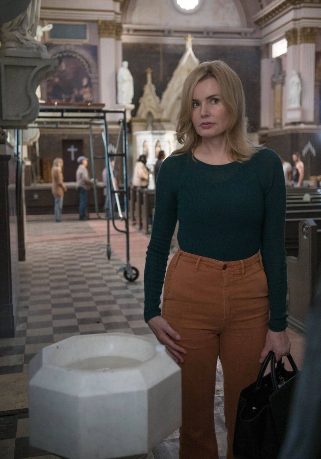 THE EXORCIST: Geena Davis in the "Lupus in Fabula" episode of THE EXORCIST airing Friday, Sept. 30 (9:00-10:00 PM ET/PT) on FOX. ©2016 Fox Broadcasting Co. Cr: Jean Whiteside/FOX