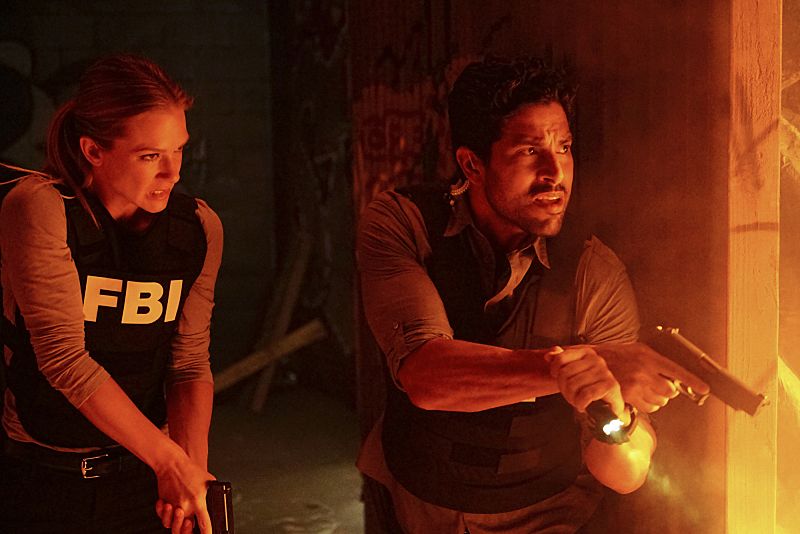 "Sick Day" -- When JJ arrives home late after a particularly rough case, she breaks down and tells her husband about a child abductor who kidnapped two children, on CRIMINAL MINDS, Wednesday, Oct. 5, 2016 (9:00-10:00 PM, ET/PT), on the CBS Television Network. Pictured: A.J. Cook (Jennifer "JJ" Jareau), Adam Rodriguez (Luke Alvez) Photo: Richard Cartwright/CBS é2016 CBS Broadcasting, Inc. All Rights Reserved