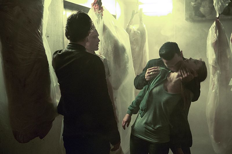 The Vampire Diaries -- "Hello Brother" --Image Number: VD801c_0022.jpg -- Pictured (L-R): Ian Somerhalder as Damon and Michael Malarkey as Enzo -- Photo: Bob Mahoney/The CW -- é 2016 The CW Network, LLC. All rights reserved.