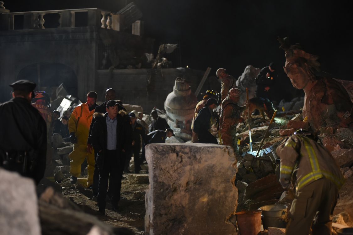 DESIGNATED SURVIVOR - ""The First Day" - Hours after the attack on the Capitol, President Kirkman steps into his role as Commander-in-Chief in the midst of chaos and confusion. Facing dangerous new challenges and adversaries, Kirman struggles to hold a country together that is on the brink of falling apart. Virginia Madsen guest stars on the highly anticipated ABC series "Designated Survivor," WEDNESDAY, SEPTEMBER 28 (10:00-11:00 p.m. EDT). (ABC/John Medland) KIEFER SUTHERLAND