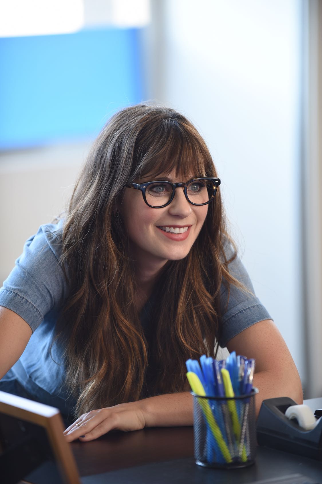 NEW GIRL: Zooey Deschanel in the "House Hunt" season premiere episode of NEW GIRL airing Tuesday, Sept. 20 (8:30-9:00 PM ET/PT) on FOX. ©2016 Fox Broadcasting Co. Cr: Ray Mickshaw/FOX