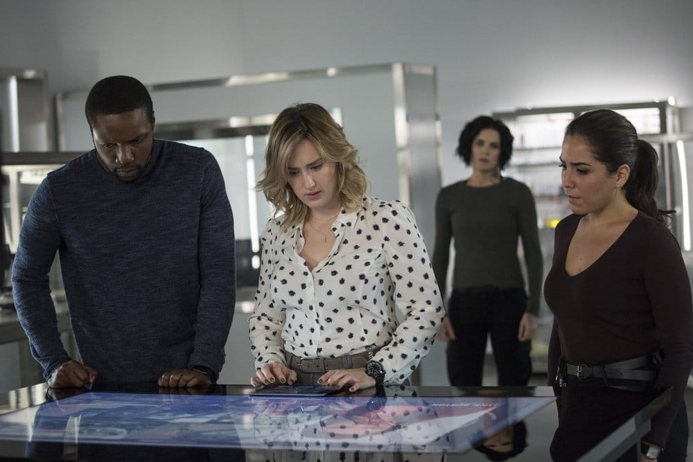 BLINDSPOT -- "Do Not Slack, the Featherweight Wins" Episode 208 -- Pictured: (l-r) Rob Brown as Edgar Reade, Ashley Johnson as Patterson, Jaimie Alexander as Jane Doe, Audrey Esparza as Tasha Zapata -- (Photo by: Eric Liebowitz/Warner Bros/NBC)