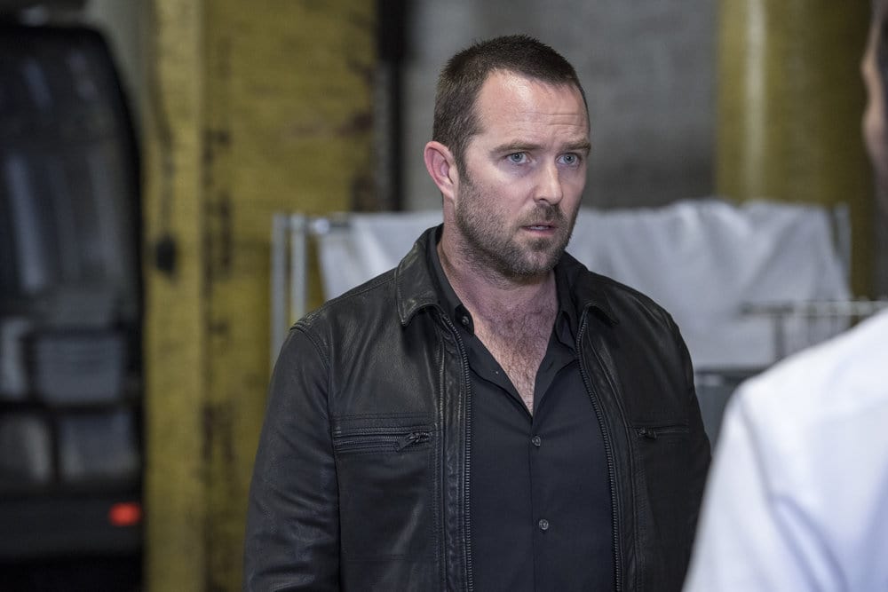 BLINDSPOT -- "Do Not Slack, the Featherweight Wins" Episode 208 -- Pictured: Sullivan Stapleton as Kurt Weller -- (Photo by: David Giesbrecht/Warner Bros/NBC)