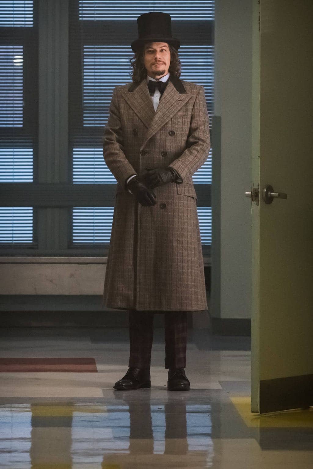 GOTHAM: Benedict Samuel in the “Mad City: Red Queen” episode of GOTHAM airing Monday, Oct. 31 (8:00-9:01 PM ET/PT) on FOX. ©2016 Fox Broadcasting Co. Cr: Jeff Neumann/FOX.